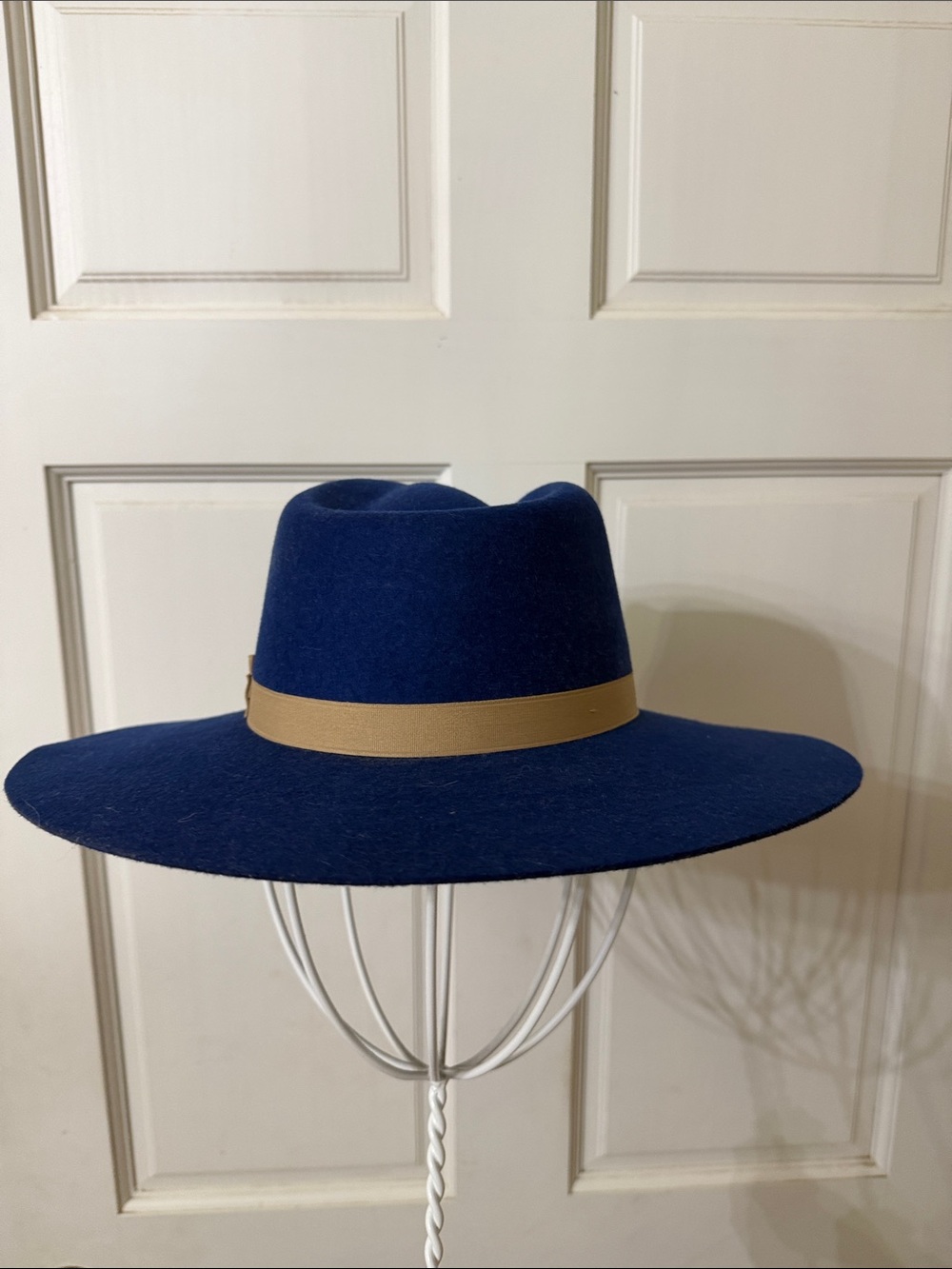 Classic Wide-Brim Felt Hat in Navy with Tan Band - Picture 4 of 8